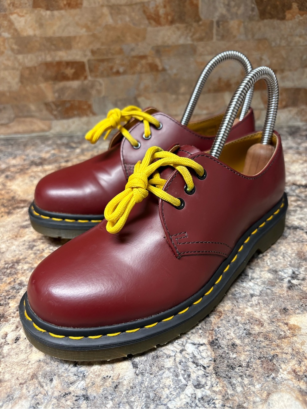 Dr. Martens Burgundy Smooth Leather Oxford Shoes Boys Size 4 Women’s Size 5